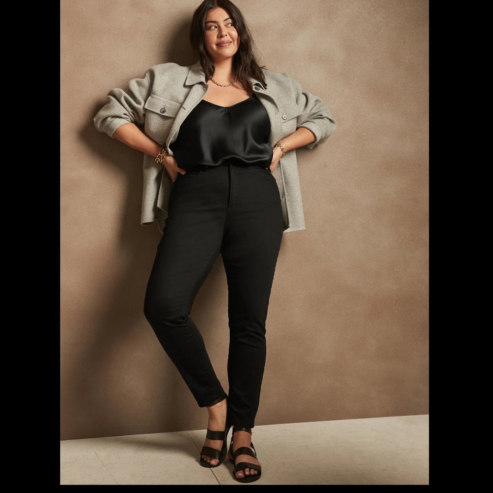 FLASH SALE! NWT! Banana Republic Curvy High-Rise Black Jeans - Multiple